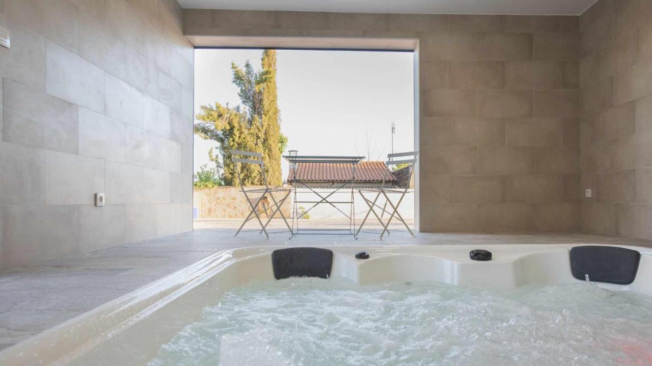 Villa Las Tres Hermanas Albarreal De Tajo By Toledo Ap エクステリア 写真