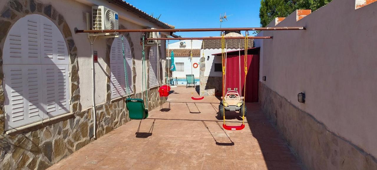 Villa Las Tres Hermanas Albarreal De Tajo By Toledo Ap エクステリア 写真